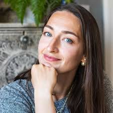 Veronica Hubbard's Instagram, Twitter & Facebook