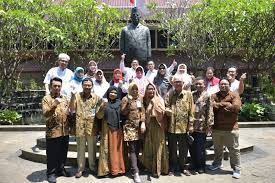 Surakarta, jawa tengah 52,529 followers. Comparative Study Visit By Universitas Sebelas Maret Fakultas Hukum Universitas Indonesia
