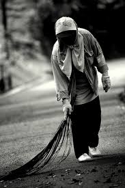 Tv liputan6 petang/arnaz sofian) liputan6.com, jakarta komisaris independen pt pelindo i, irma suryani chaniago menegaskan bahwa penegakan hukum akan menjadi kunci dalam pemberantasan pungutan liar ( pungli. Belajar Dari Tukang Sapu Jalanan Mas Justice