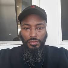 my man grilling , im making the sides & our kids playing in the yard 🥹