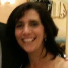 Lisa Seligson's Instagram, Twitter & Facebook