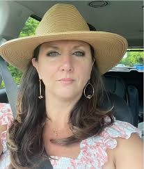 Julie Eversole Earp (@julie.e.thompson.3) • Facebook, Connect with friends