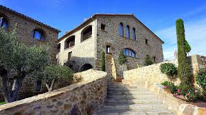 El casalet de la clua es una casa rural preciosa situada en la comarca del pallars jussa, cataluña, ideal para grupos y familias con niños hasta 16 personas. Casa Rural Arquitectura Casa Antigua Antiguo Piedra Turismo Rural Casa De Campo Cataluna Casa Campesina Restaurado Pikist