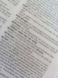 Sovér as wat hy loop. Redakteursbrief Afrikaans Die Taal Waarin Jou Hart Grootword Maroela Media