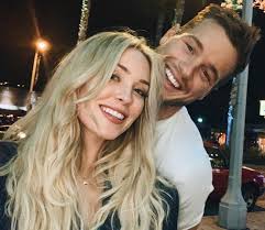 Cassie randolph just called colton underwood out for trying to monetize their breakup. Cassie Randolph Grosse Gewicht Alter Korperstatistik