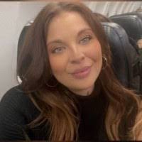 Natasha Murphy's Instagram, Twitter & Facebook