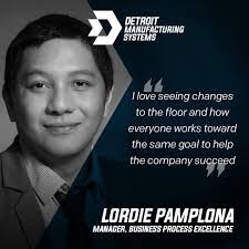 Brianna Dinkins's Instagram, Twitter & Facebook