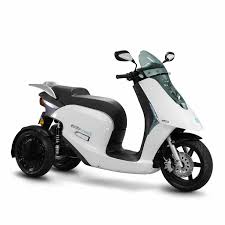 En france, la distribution est assurée par italmotori. Scooter Electrique Tous Les Modeles 15 Jours D Essai Offert Go2roues