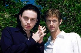 Hayes was the frontman and singer of the pop duo savage garden until. Darren Hayes Looks Unrecognisable From Savage Garden Days On 47 Birthday Mirror Online