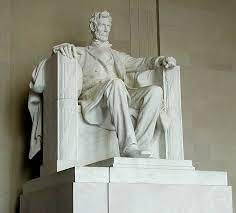 Abraham Lincoln Memorial In Washington Dc Usa Www Yourafterlife Com Facilitates The Online Monument Of Your Life Your Lincoln Statue Statue Lincoln Memorial