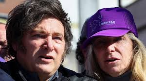 Escándalo por las presuntas coimas: cayó la imagen positiva de Milei y los  K aprovechan para agitar violencia