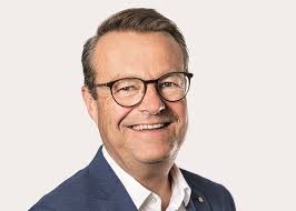 Im Interview klärt Ralph Müller die aktuellen Vorgänge im Bereich der  Medizinelektronik und den Stromversorgungen auf, gerade im Hinblick auf die  Coronapandemie.