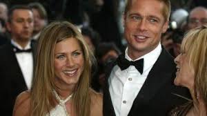 In 1998, representatives for both stars decided to set the two up on a blind date. Jennifer Aniston Und Brad Pitt So Schon War Ihre Liebe