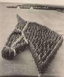 We Believe That All Of Us Have Dreamt Of Going Back Into The Past Seeing Things We Ve Only Witnessed In Movies And Re American Soldiers World War I Old Photos