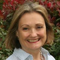 Joint Cochrane Oral Health Co-ordinating Editor, Helen Worthington, awarded  BDA's 2019 John Tomes Medal