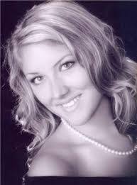 Gina Julian's Instagram, Twitter & Facebook