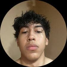 Kyle Spinelli's Instagram, Twitter & Facebook