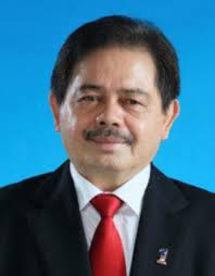 Ada 15 steker yang berbeda yang digunakan di seluruh dunia. Inisiatif Memacu Inovasi Malaysia Di Tangga Ke 21