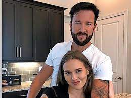 Michael wendler nimmt seine erste selbst geschriebene und. Michael Wendler Wohnt Bis Herbst Mit Zwei Frauen Unter Einem Dach Aus Diesem Grund