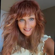 Before I started my freelance gig in 2003, I was a creative lead at an ad  agency in Rochester, NY. This 1999 award-winning campaign for Gale Group is  still the project that