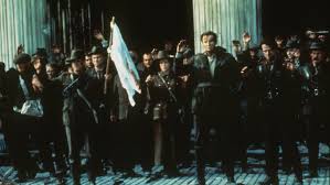 Con liam neeson, julia roberts, aidan quinn. Film Michael Collins Into Film