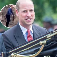 Prinz William düst mit dem E-Scooter durch Windsor