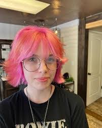 Mallory Bloom's Instagram, Twitter & Facebook