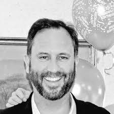 Edward Sienko's Instagram, Twitter & Facebook