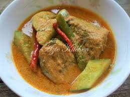 Ye lah selalu saya masak dengan terung bulat. Gulai Ikan Nasi Berlauk Kelantan Azie Kitchen