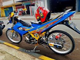 Nah itulah sedikit informasi bagaimana cara memodifikasi motor satria 2 tak yang sudah cukup banyak menginspirasi. 50 Foto Gambar Modifikasi Satria Fu Thailook Terbaik Terkeren Air Brush Kontes Drag Bike Com Gambar Sepeda Motor Sepeda