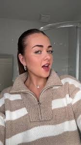 Nathan Twomey's Instagram, Twitter & Facebook