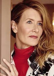 Fan Casting Lisa Kudrow as Isabelle's mom in All the Dangerous Things