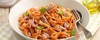 طعام ايطالى طريقة عمل مكرونة بالتونة وصلصة الطماطم بالصور stuffed peppers roasted tomatoes pepper pasta