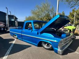 This was at the Dino show in Phoenix today what an amazing build.