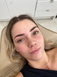 looking for recommendations for a hair stylist to do wedding updo's! 💕 tia 