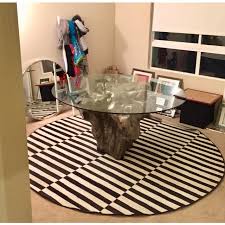 Z gallerie is an american chain of home furnishing, art and decor retail stores founded by siblings joe zeiden, mike zeiden, and carole malf. Z Gallerie Silver Leaf Sequoia Dining Table Chairish