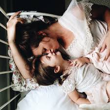 пол каланити когда дыхание растворяется в воздухе скачать Fb2 Amanda Watters On Instagram Today Was So So Good My Girl Kaleyfromkansas Captured Thee Most Beautiful And Raw M Motherhood Family Photography Mothers Love