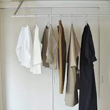 おしゃれに部屋干ししたい 洗濯ものがカラッと乾く便利な 室内物干し をご紹介 folk 室内物干し 部屋干し 物干し