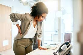 There are any number of reasons your upper and middle back can hurt. Signs Your Upper Back Pain Is Serious The Healthy