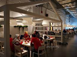 Sebanyak 193 lokasi tapak membabitkan 9,609 petak jualan disediakan bagi penganjuran bazar ramadan di negeri ini. Swedish Meatballs Chicken Wings Ikea Restaurant Cafe Tebrau Jb Johor Kaki Travels For Food