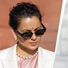 Pakistan blast: Explosion at Waziristan mosque targets local Islamist  leader, 4 injured