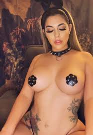 Cher Luxx - Free pics, galleries & more at Babepedia