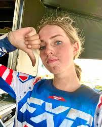 Hallie Marsh's Instagram, Twitter & Facebook