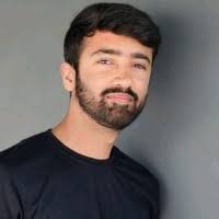 Suraj Narang's Instagram, Twitter & Facebook