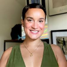 Summer Latham's Instagram, Twitter & Facebook