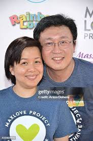 Jennifer Wade, Riley Wade and Melissa Joan Hart attend the MaxLove... News  Photo