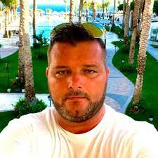 Anthony Peel's Instagram, Twitter & Facebook