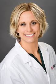 Stephanie Belcher's Instagram, Twitter & Facebook