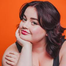 🏈 HAPPY GAMEDAY! 🏈 Tune in today to watch senior Abby Horn sing the  national anthem with 12 other BW students at the Browns vs. Dolphins game!  🤎🧡 This is the first