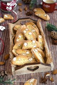 E i biscotti morbidi all'arancia sono davvero semplici e veloci da realizzare. Cantucci Alle Mandorle La Ricetta Originale Toscana
